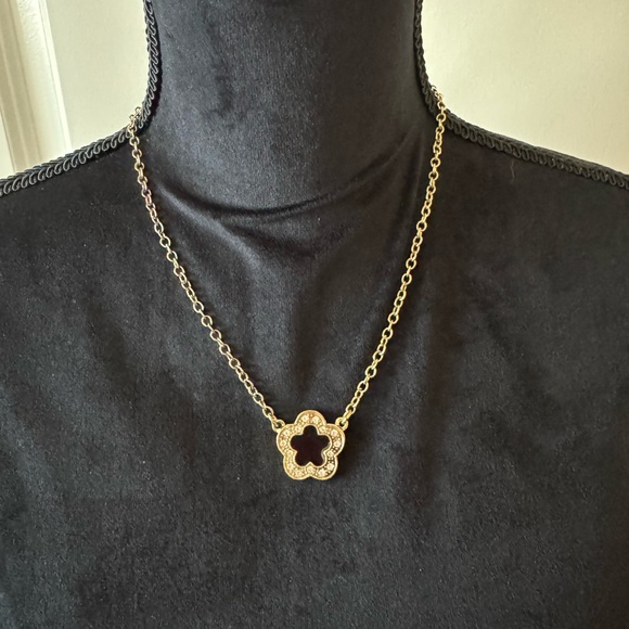Heidi Daus Easy Black Enamel Rhinestone Flower Clover Necklace - Picture 2 of 7